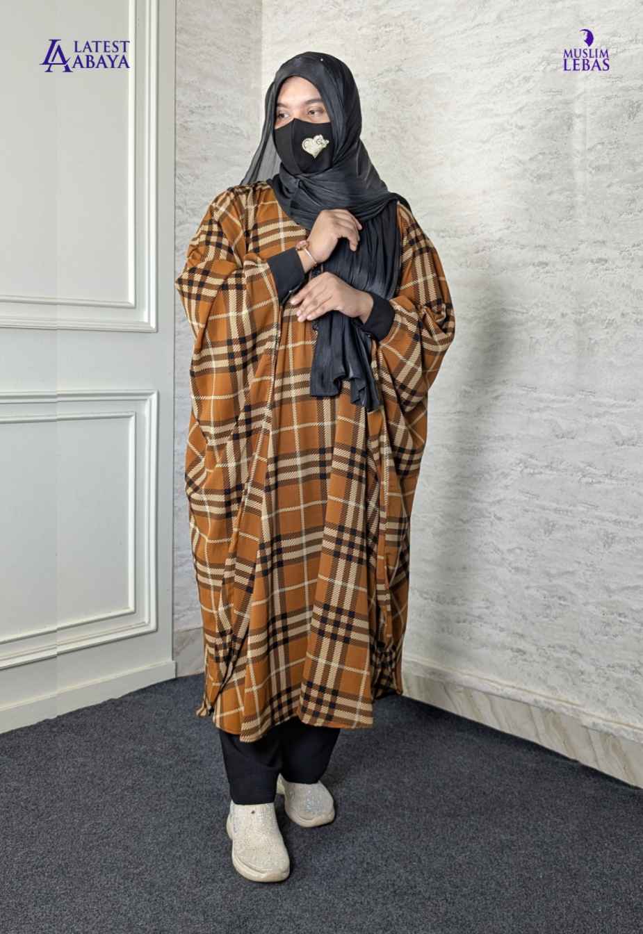 Burberry Short Cape Copper-Chocolate Colour