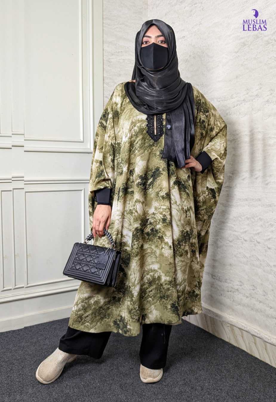 Muntaha Short Cape Olive